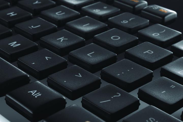 Actual product image Logitech K750 (CH, Wireless)