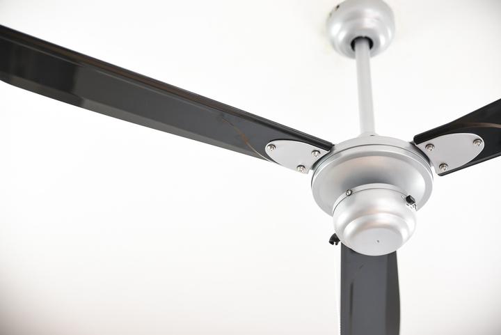 Actual product image Westinghouse Mountain Gale (52 dB)