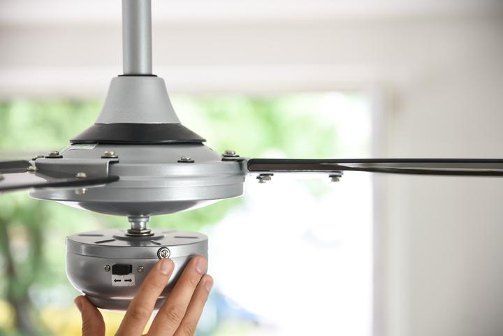 Actual product image Westinghouse Mountain Gale (52 dB)