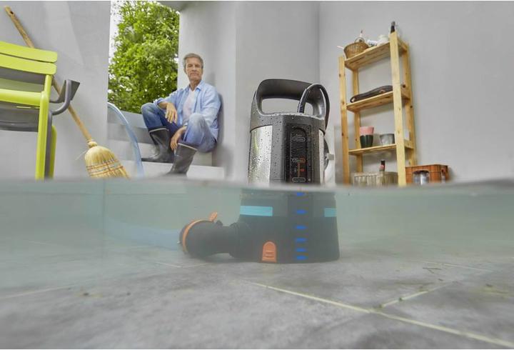Produktbild Gardena Tauchpumpe 11000 Aquasensor (Klarwasserpumpe)