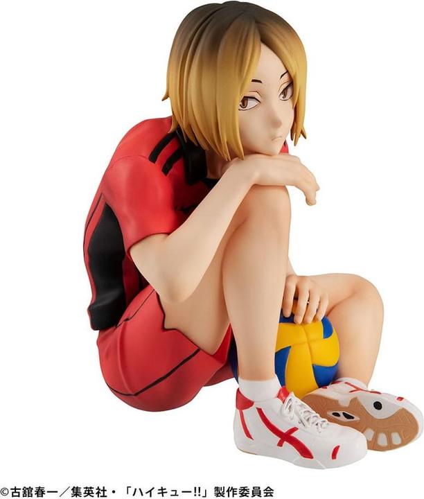 Actual product image Megahouse Haikyu!!! G.E.M. PVC Statue Kenma Kozume Palm Size 9 cm