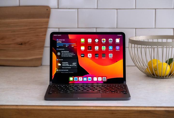 Produktbild Brydge Pro+ (DE, iPad Pro 11 2020 (2. Gen), iPad Pro 11 2018 (1. Gen), iPad Pro 11 2021 (3. Gen))