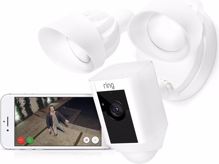 Actual product image Ring Floodlight Cam (1920 x 1080 Pixels)
