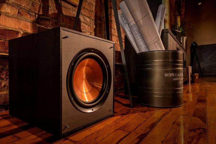 Actual product image Klipsch R-120SW (1 pcs., 200 W)