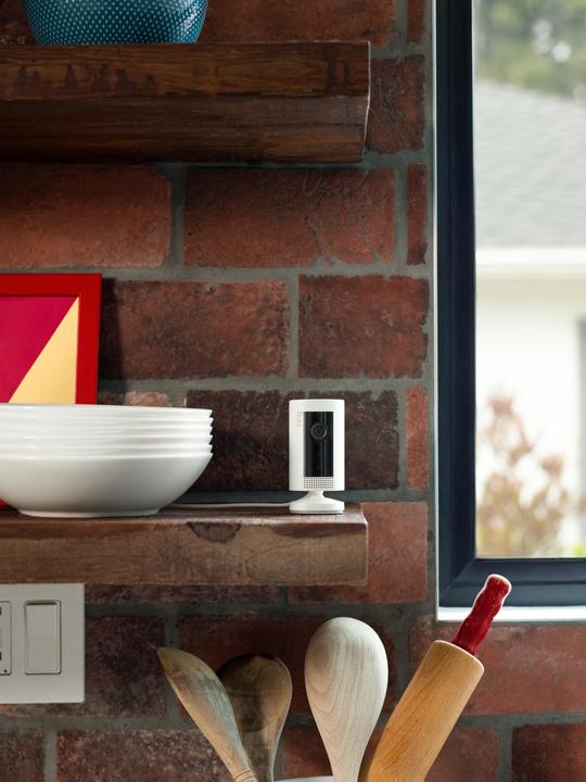 Actual product image Ring indoor cam (1920 x 1080 Pixels)
