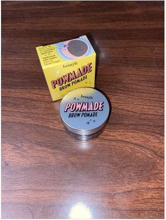 Image du produit BeneFit Cosmetics Powmade Brow Pomade (4 Brun foncé chaud)