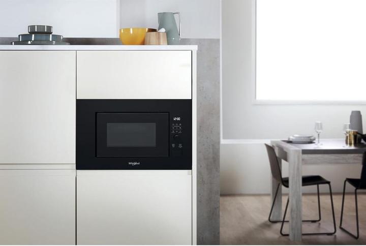 Produktbild Whirlpool WMF200GNB (20 l)
