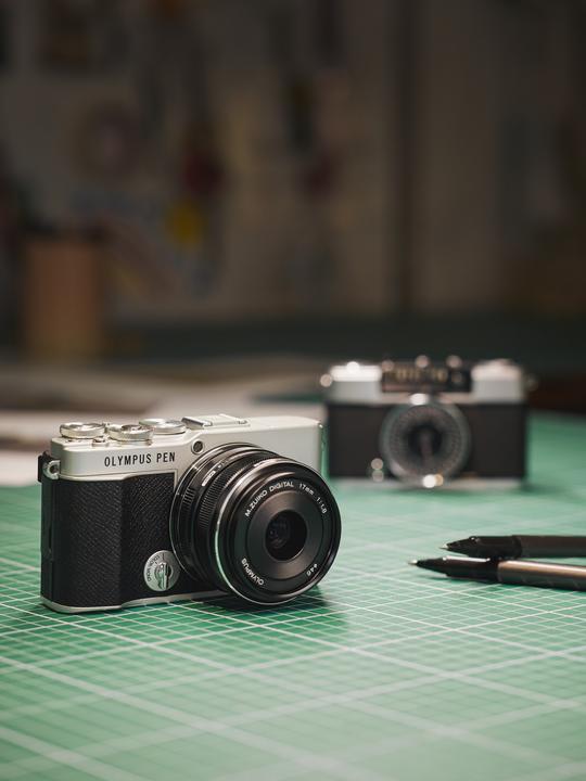 Actual product image Olympus E-P7 (20.30 Mpx, Micro Four Thirds)