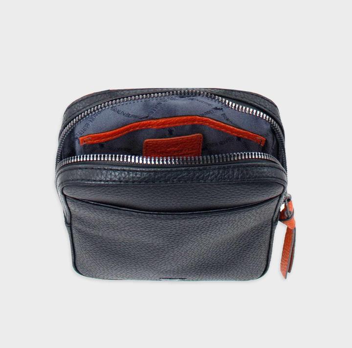 Actual product image Braun Büffel Shoulder bag Novara 26351
