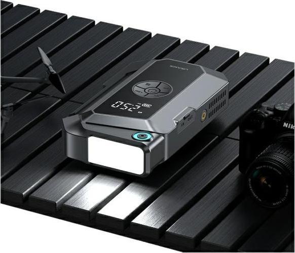 Actual product image Usams Jumpstarter Powerbank 8000mAh + wbudowana latarka czarny/black ZB287 (8000 mAh, 60 W, 29.60 Wh)
