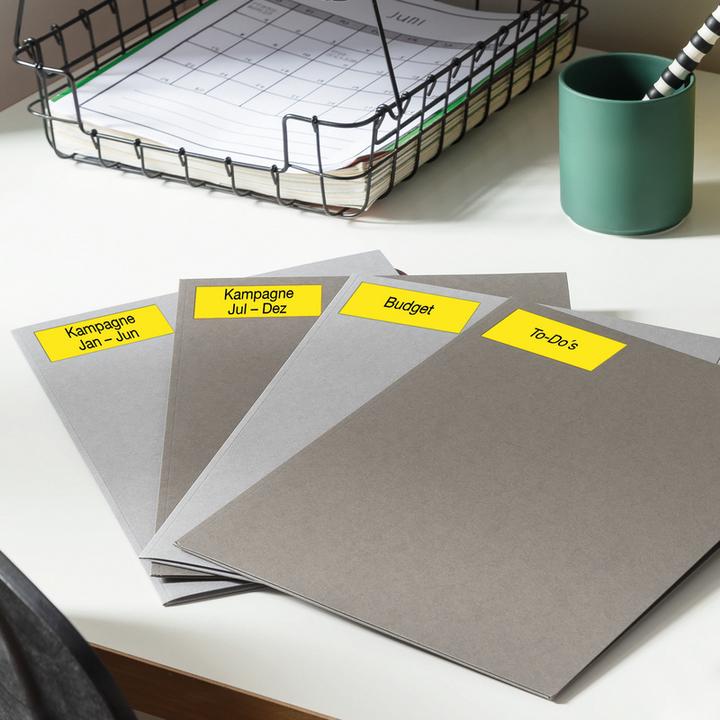 Actual product image Avery Coloured labels