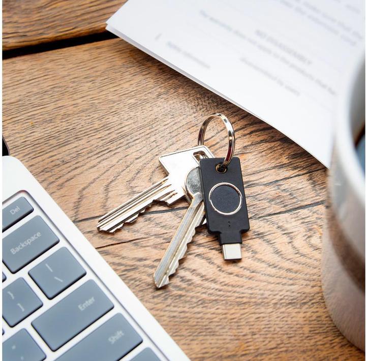 Actual product image Yubico YubiKey C Bio-FIDO Edition