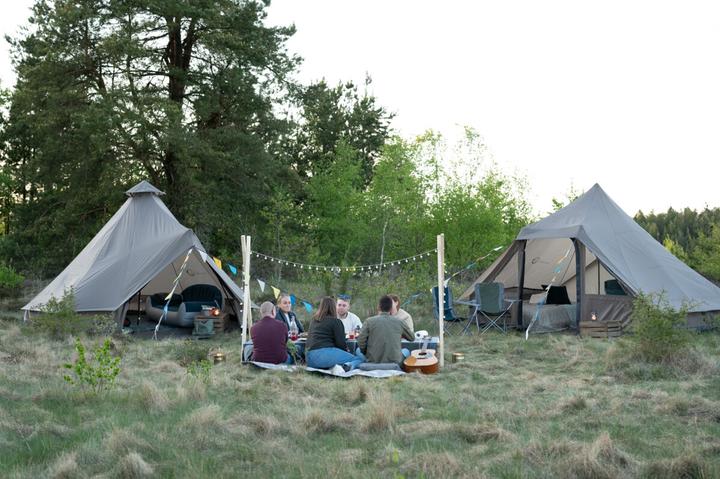 Productafbeelding Easy Camp Moonlight Cabin Grau (Koepeltent, 8.90 kg, 9+ personen)