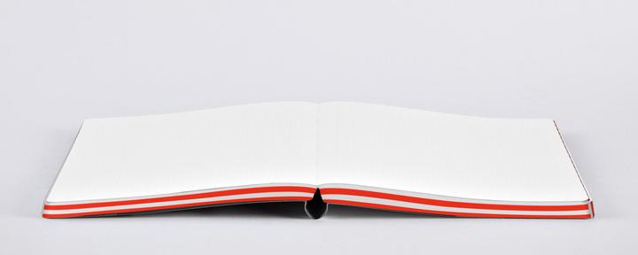 Image du produit Nuuna Carnet de notes Graphic L On-Off 22 x 16.5 cm, Dot, rouge/blanc (22 x 16,5 cm, Pointillés, Couverture souple)