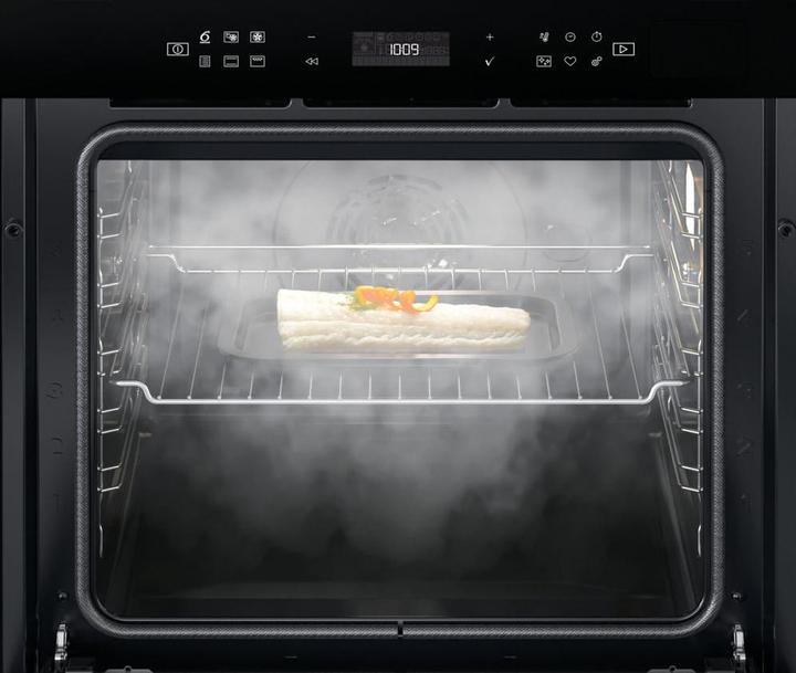 Actual product image Whirlpool W11I OP1 4S2 H