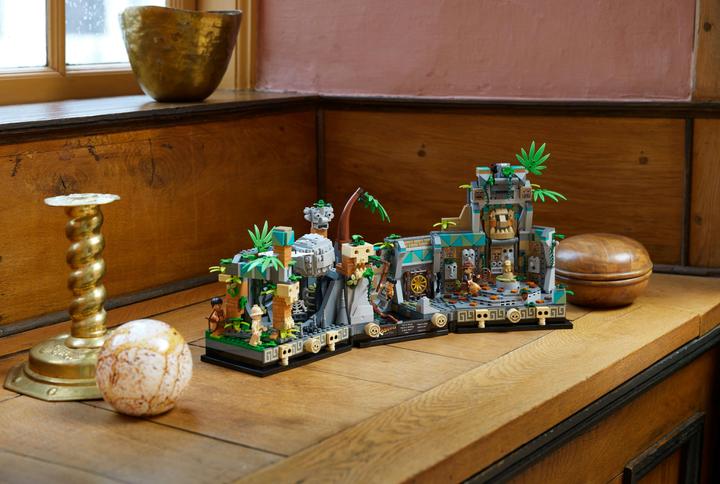 Actual product image LEGO Temple of the Golden Idol (77015, LEGO Indiana Jones)
