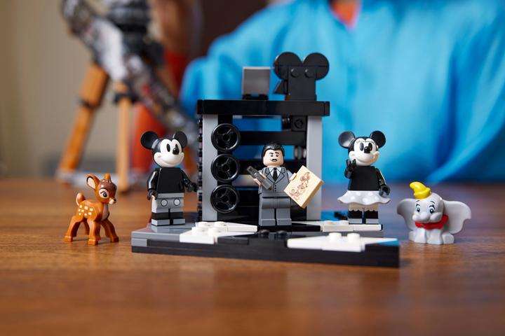 Produktbild LEGO Kamera – Hommage an Walt Disney (43230, LEGO Seltene Sets, LEGO Disney)