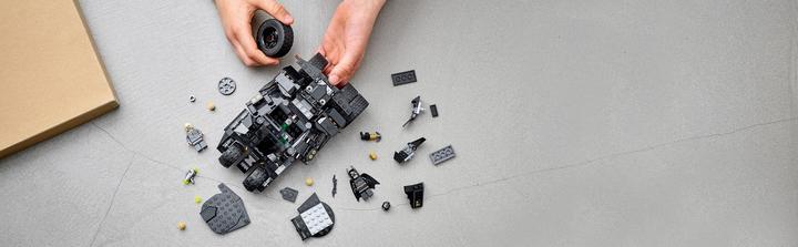 Produktbild LEGO Batmobile Tumbler: Scarecrow Showdown (76239, LEGO DC)