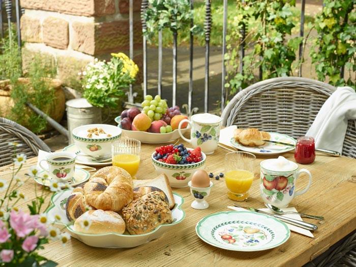 Actual product image Villeroy & Boch French Garden Fleurence Breakfast/Soup Saucer (1 x)