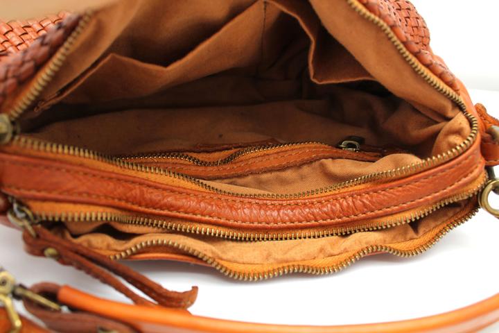 Produktbild Only-Bags.Store Ledertasche, Umhängetasche aus weichem Leder, gewebte Lederhandtasche