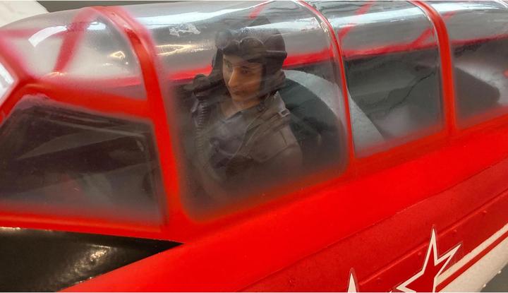 Image du produit Amewi Warbird YAK - 11 1450 mm, rouge/blanc PNP (Oiseau de guerre)
