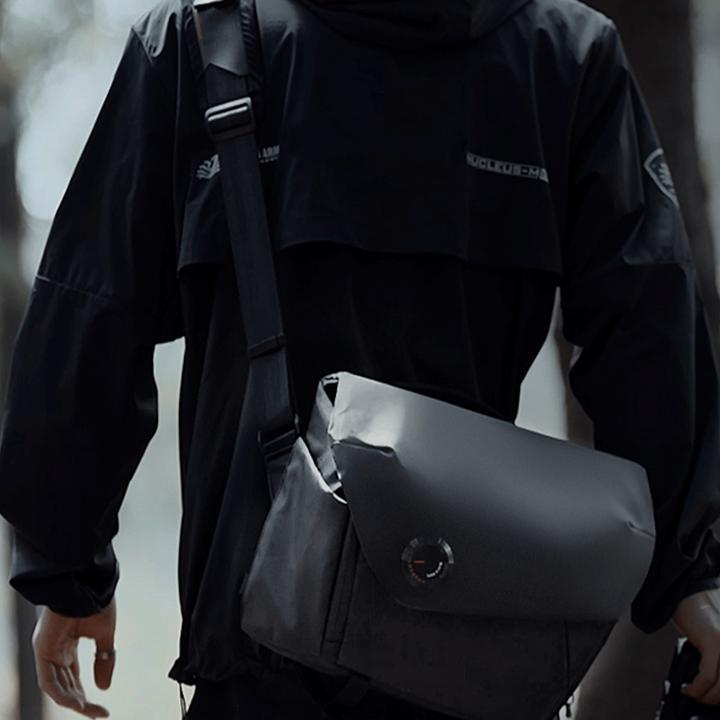 Produktbild VSGO Black Snipe Camera Messenger Bag 6L (Kamera Schultertasche, 6 l)
