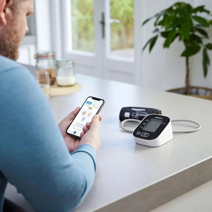 Produktbild Omron M2 Intelli IT+ (Blutdruckmessgerät Oberarm)