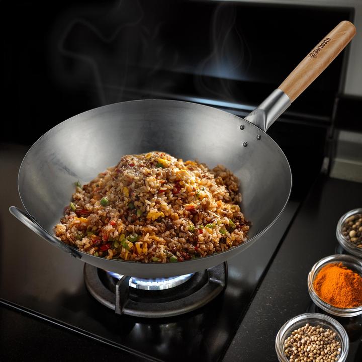 Actual product image CLP Wok Set