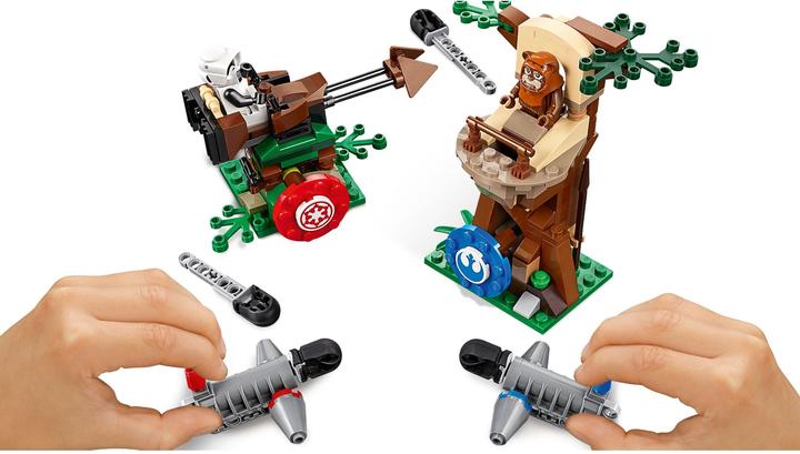 Produktbild LEGO Action Battle Endor Attacke (75238, LEGO Star Wars)
