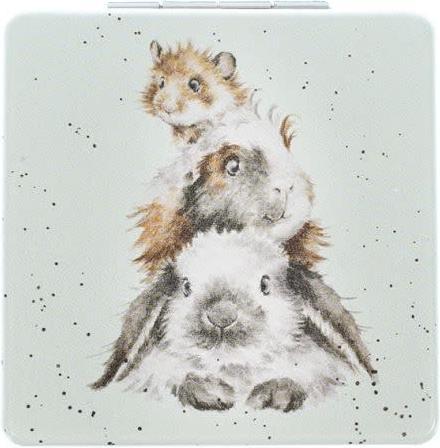 Produktbild Wrendale Design Taschenspiegel „Piggy in the Middle“ mit Meerschweinchen und Kaninchen (70 x 70 mm)
