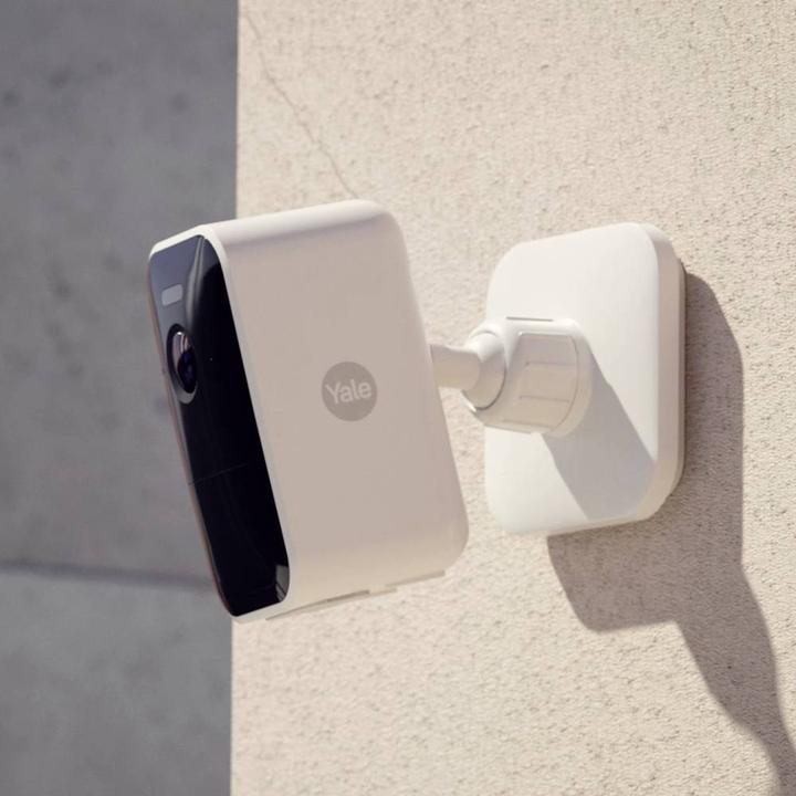 Actual product image Yale Smart indoor & outdoor camera with battery or cable (1920 x 1080 Pixels)