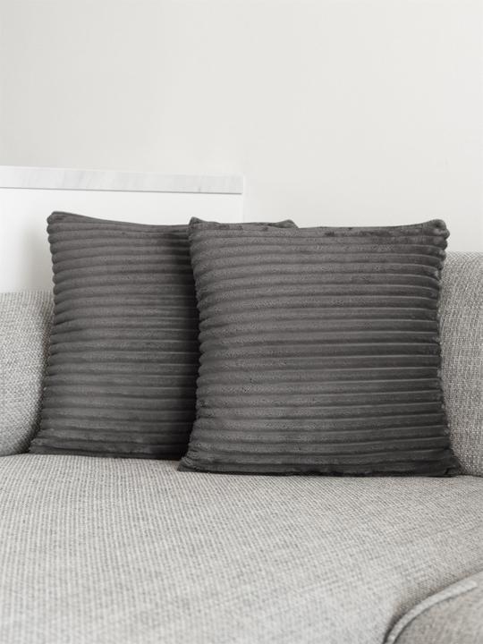Actual product image Aspero 2 x Couchkissen 45x45 cm mit Füllung (45 x 45 cm)