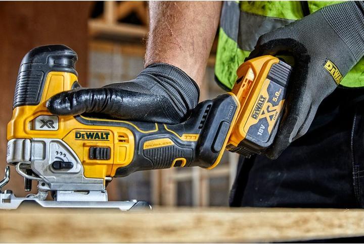 Actual product image DeWalt JIGSAW DCS335N-XJ