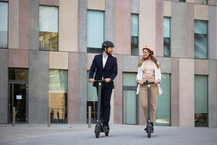 Actual product image Segway-Ninebot Kick Scooter E22E (20 km/h, 22 km, 300 W)