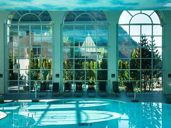 Image du produit Smartbox Détente en solo : 1 journée au spa avec massage aux pierres chaudes à Loèche-les-Bains (1 pers.)