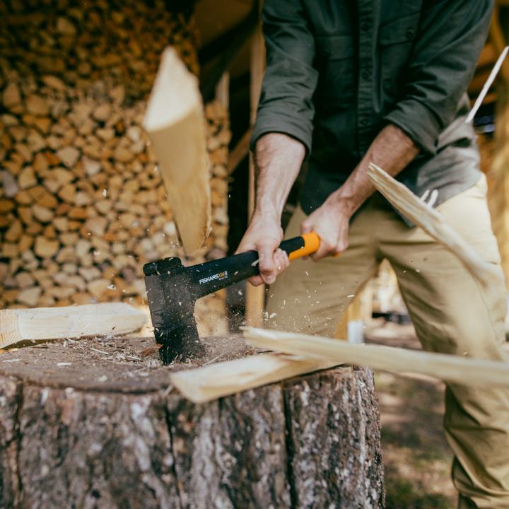 Actual product image Fiskars Splitting axe M