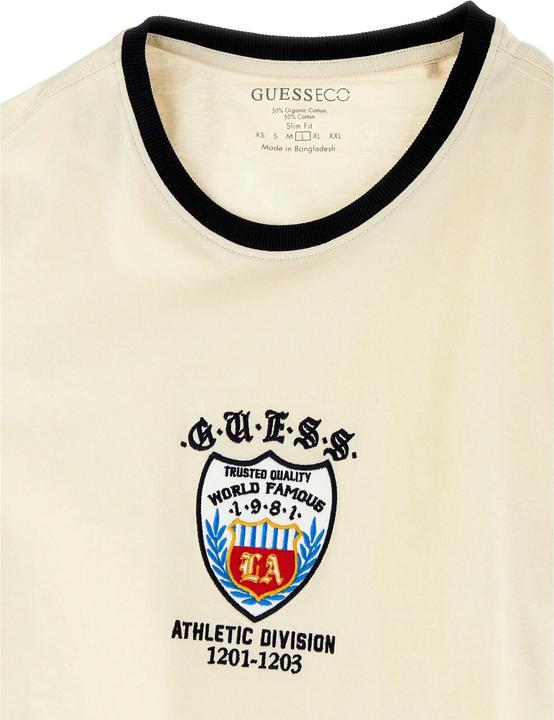 Actual product image Guess t-shirt chest emblem (XXL)