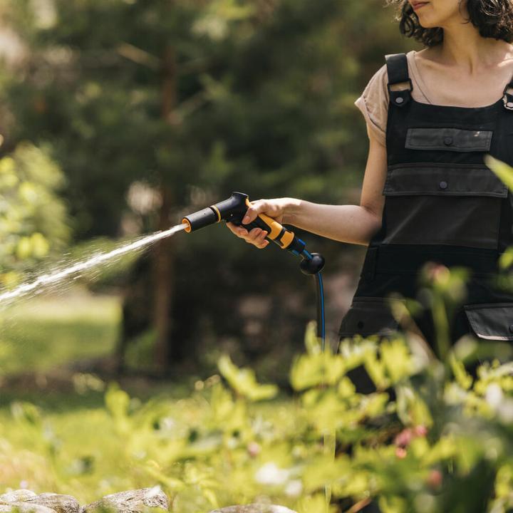 Image du produit Fiskars Pistolet pulvérisateur, 2 fonctions, Débit réglable en continu, Avec régulateur frontal et commande
