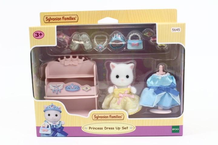 Actual product image Sylvanian Families SYL princesses dressing set with figure