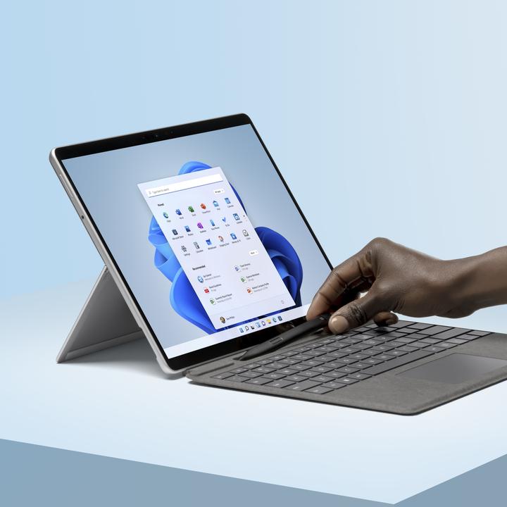 Actual product image Microsoft Surface Pro Signature Keyboard with Slim Pen 2 (CH)