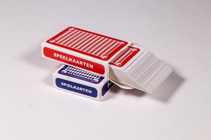 Produktbild NoName Spielkarten-Set (Deutsch, Englisch, Französisch, Italienisch)