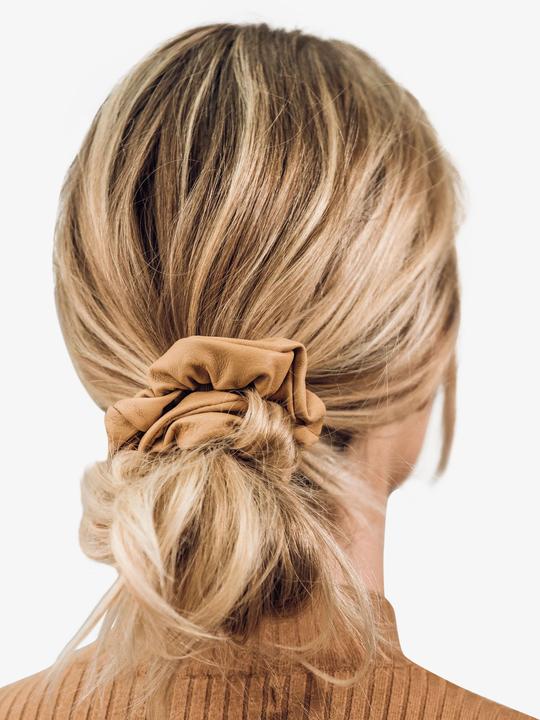 Actual product image Corinne World - Vegan Schrunchie Camel (Emblazonments)