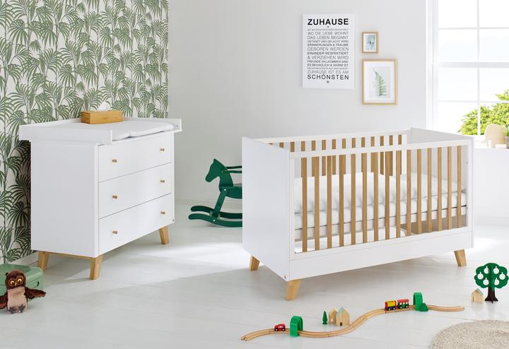 Sparset 'Pan' breit (Babybett, Wickelkommode)