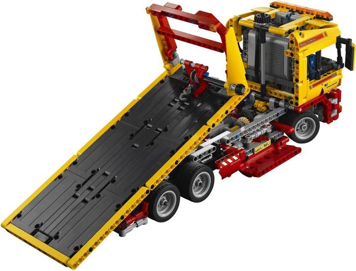 Actual product image LEGO Flatbed Truck (8109, LEGO Technic)