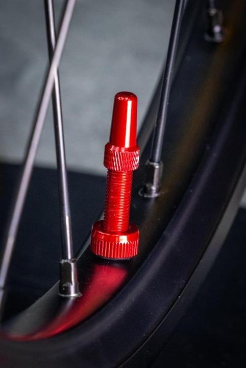 Produktbild Muc-Off V2 Tubeless Ventil Kit 60mm