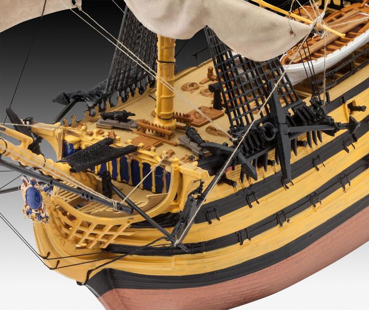 Produktbild Revell H.M.S. Victory