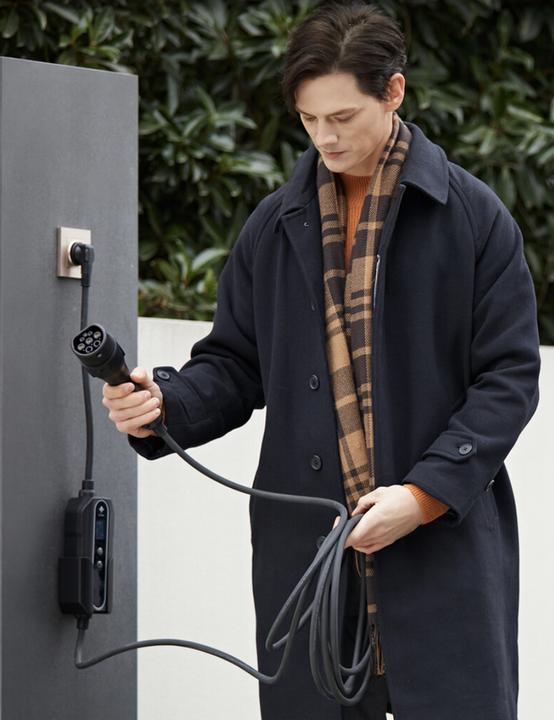 Immagine prodotto EVbee E100007 Stazione mobile di ricarica per auto elettriche 6,5 m (Tipo 2, 6.50 m)