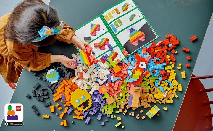 Produktbild LEGO Grosses Kreativ-Bauset (11030, LEGO Classic)