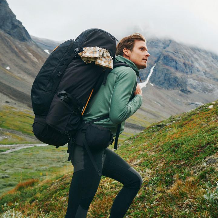 Actual product image Fjällräven Abisko Trail Fleece deep (M)