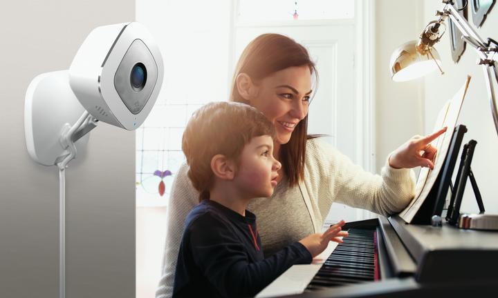 Actual product image Arlo Q Vmc3040 (1920 x 1080 Pixels)
